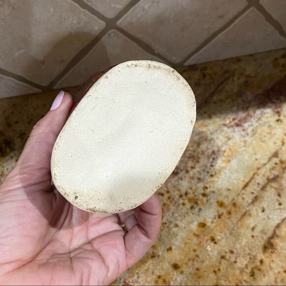 Signed boho elephant Ceramic Vase - Picture 4 of 9